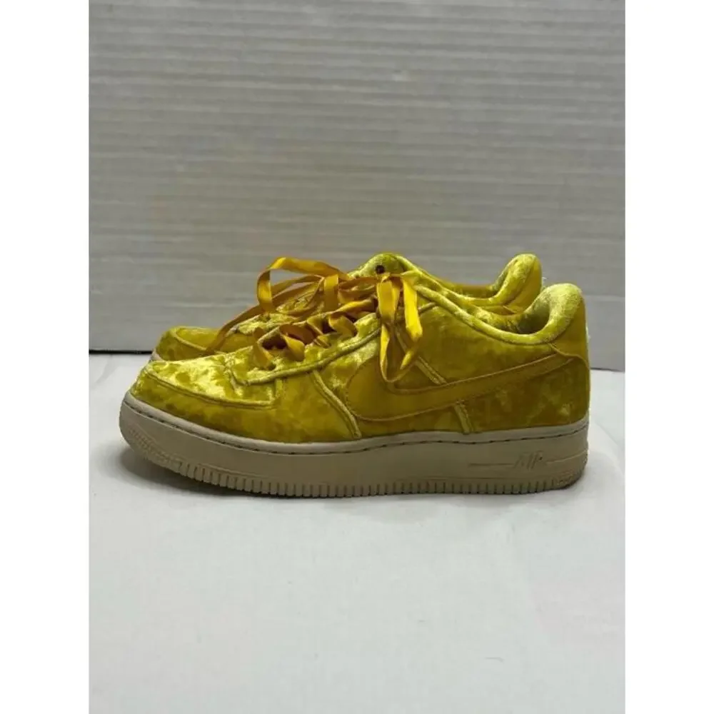 Nike Air‎ Force 1 LV8 GS Mineral Gold Velvet Sz 4Y